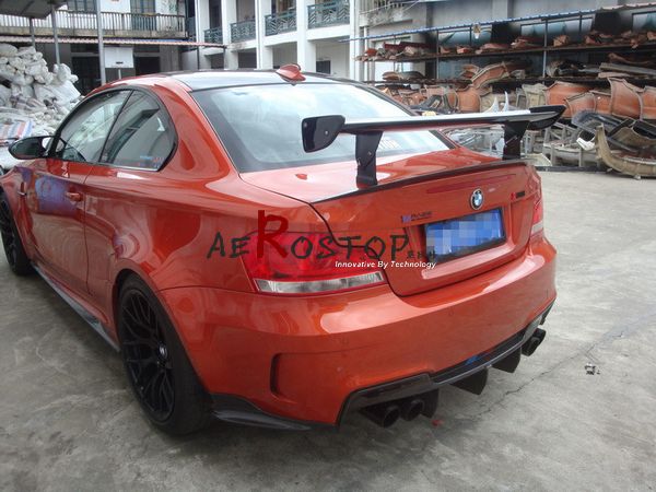 BMW E82 1M REVOZPORT SIDE SKIRTS