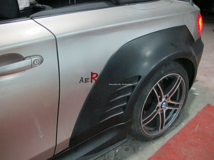 BMW E82 E88 1M RZS STYLE WIDE REAR FENDER