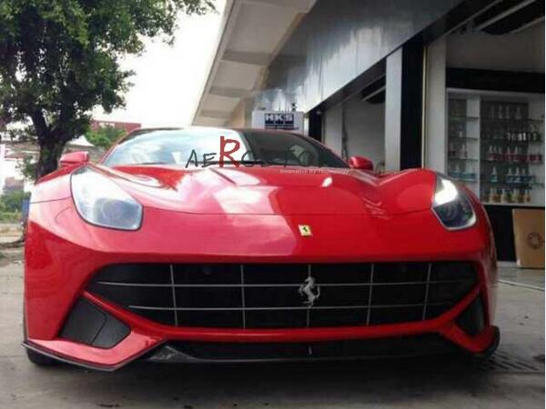 F12 BERLINETTA REVOZPORT STYLE FRONT LIP 3PCS