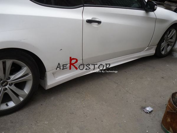 GENESIS COUPE ASTON MARITIN STYLE SIDE SKIRTS