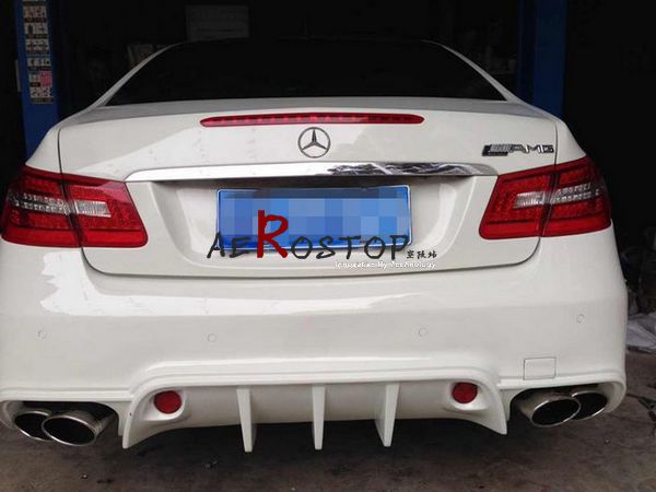 W207 E-CLASS WALD STYLE REAR BUMPER WITH REFLECTOR