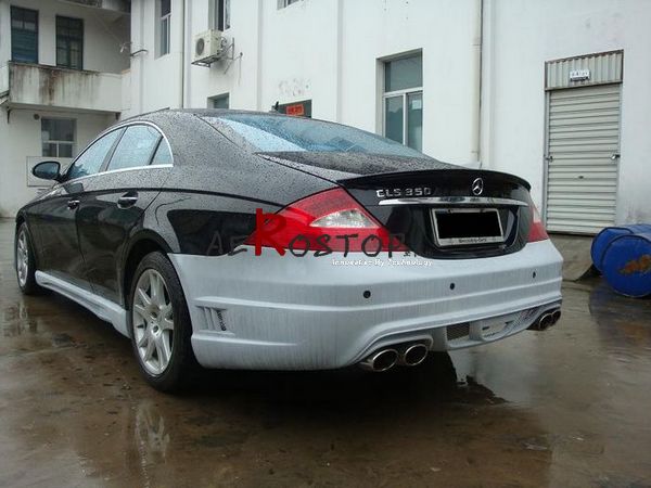 W219 CLS WALD STYLE REAR BUMPER