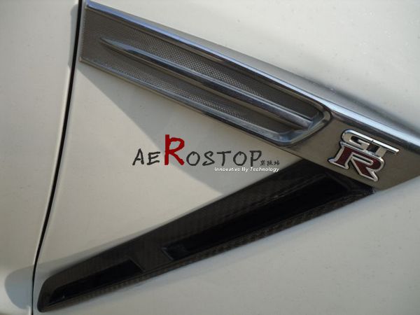 R35 GTR OE STYLE FENDER VENTS (PAIR)