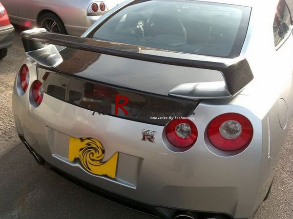 R35 GTR MINES REAR SPOILER WITH/WITHOUT BASE