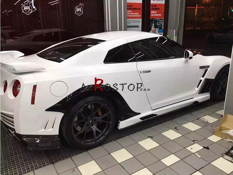 R35 GTR VARIS 14 VER REAR FENDER FLARE