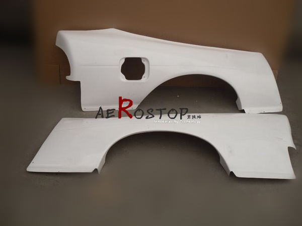 180SX REAR FENDER (COVER TAIL LAMP)