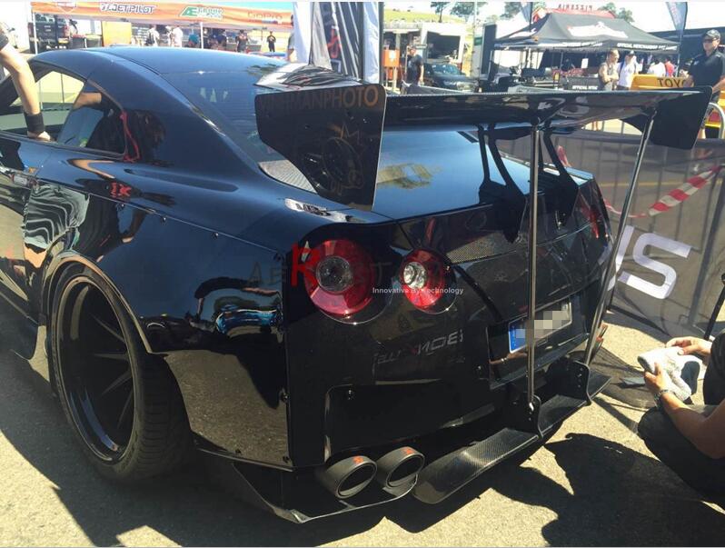 R35 GTR ROCKET BUNNY WIDE-BODY REAR DIFFUSER WITH BRACKETS