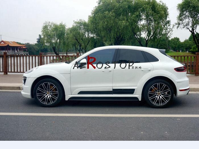 14- MACAN GSC STYLE REAR FENDER FLARE