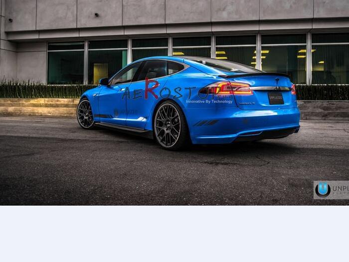 TESLA MODEL S UNPLUGED PERFORMANCE SIDE SKIRTS